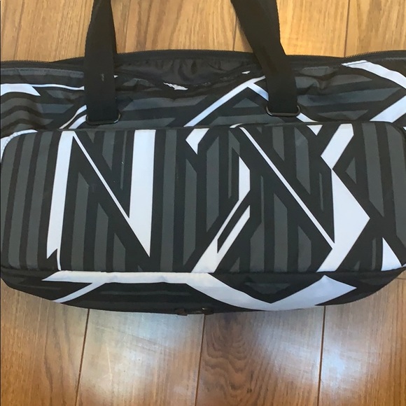 Under Armour geometric gym bag - Picture 6 of 6